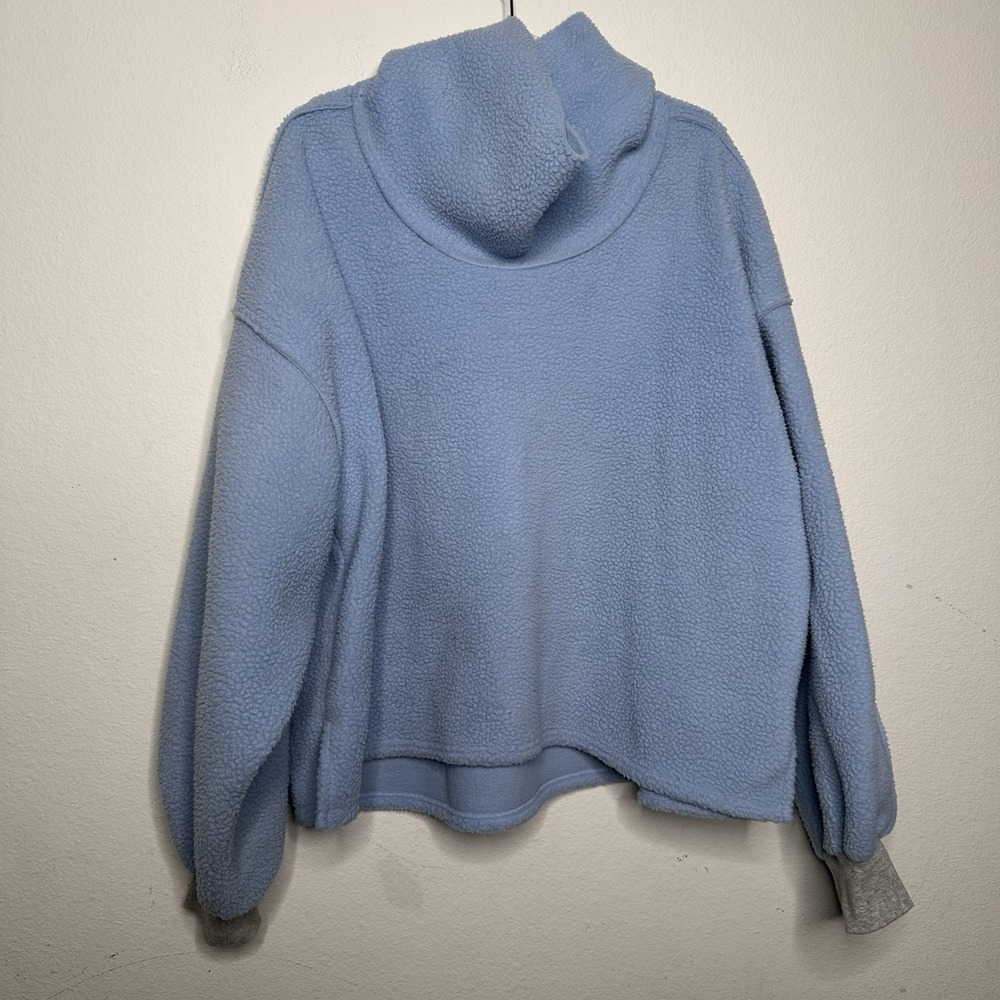 We The Free People Blue Sherpa Fleece Cowl Neck Pullover Sweatshirt Women Medium